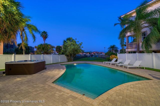 101 Harrison Avenue, Belleair Beach, FL 33786