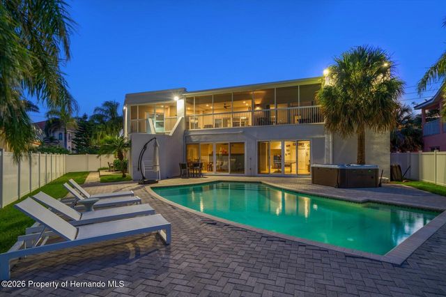 101 Harrison Avenue, Belleair Beach, FL 33786