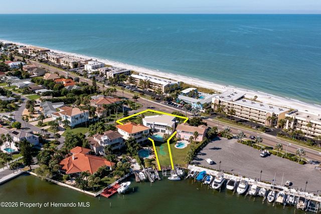 101 Harrison Avenue, Belleair Beach, FL 33786