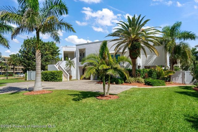 101 Harrison Avenue, Belleair Beach, FL 33786