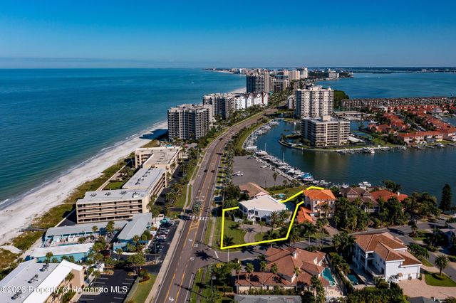 101 Harrison Avenue, Belleair Beach, FL 33786