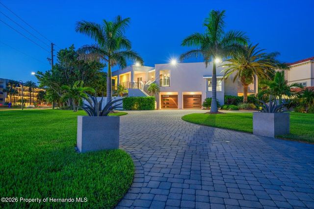 101 Harrison Avenue, Belleair Beach, FL 33786