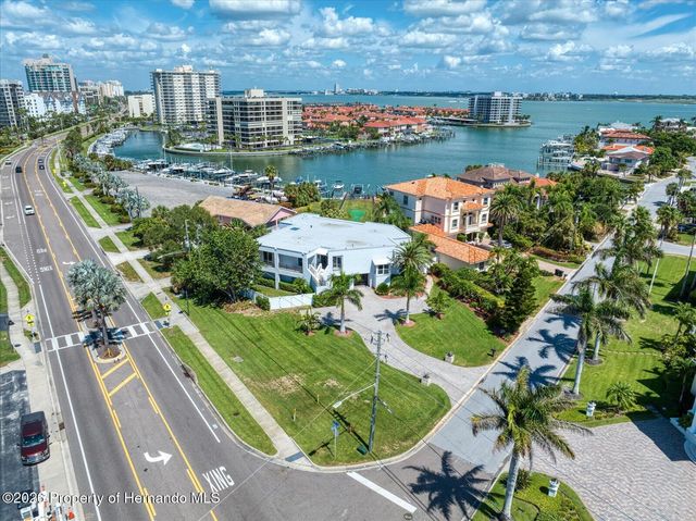 101 Harrison Avenue, Belleair Beach, FL 33786