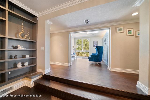 101 Harrison Avenue, Belleair Beach, FL 33786