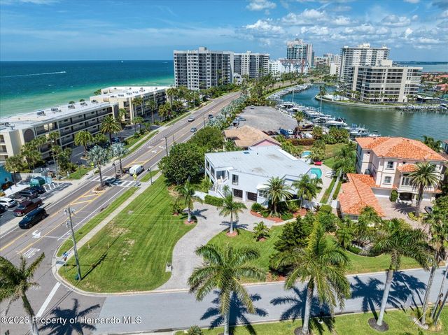 101 Harrison Avenue, Belleair Beach, FL 33786