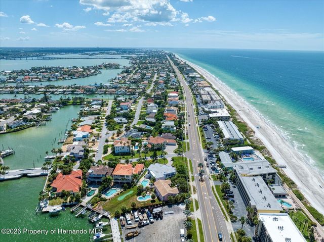 101 Harrison Avenue, Belleair Beach, FL 33786
