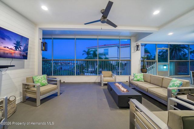101 Harrison Avenue, Belleair Beach, FL 33786