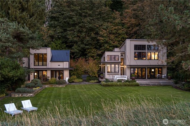 7683 Maxwelton Road, Clinton, WA 98236