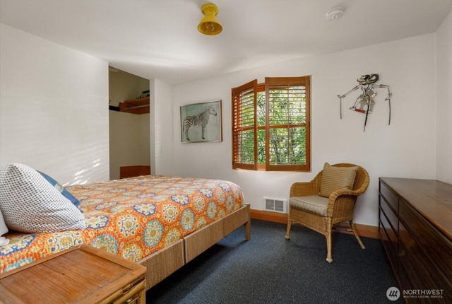 7683 Maxwelton Road, Clinton, WA 98236
