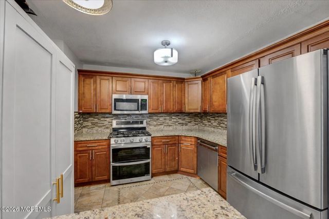 306 Bromley Place 306, East Brunswick, NJ 08816