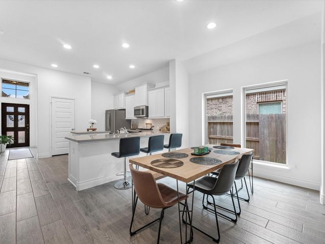 24543 Songlark Bend Drive, Tomball, TX 77375