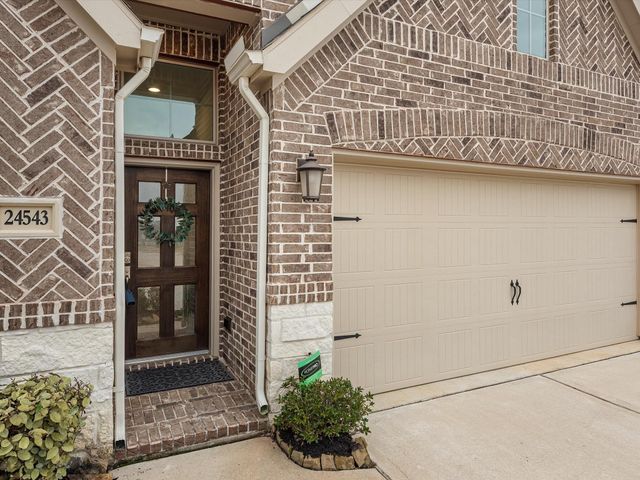 24543 Songlark Bend Drive, Tomball, TX 77375