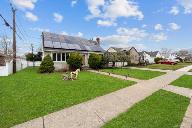 762 Buchanan Road, East Meadow, NY 11554