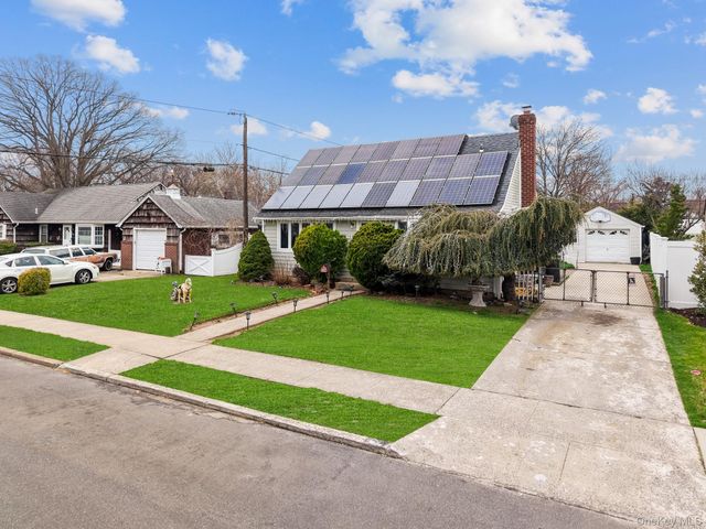 762 Buchanan Road, East Meadow, NY 11554