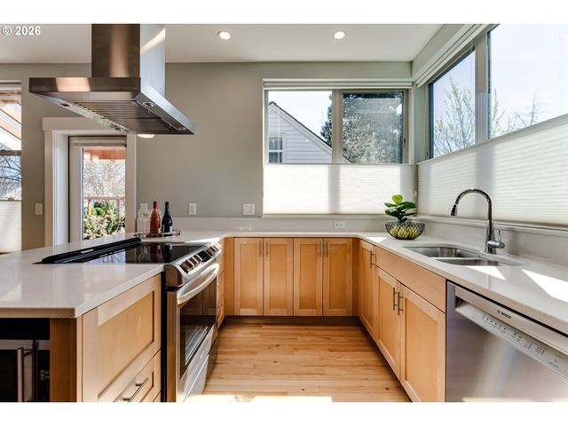 1130 POLK St, Eugene, OR 97402