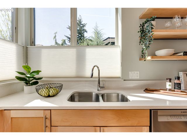 1130 POLK St, Eugene, OR 97402