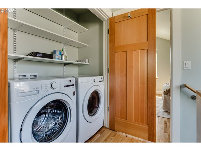 1130 POLK St, Eugene, OR 97402