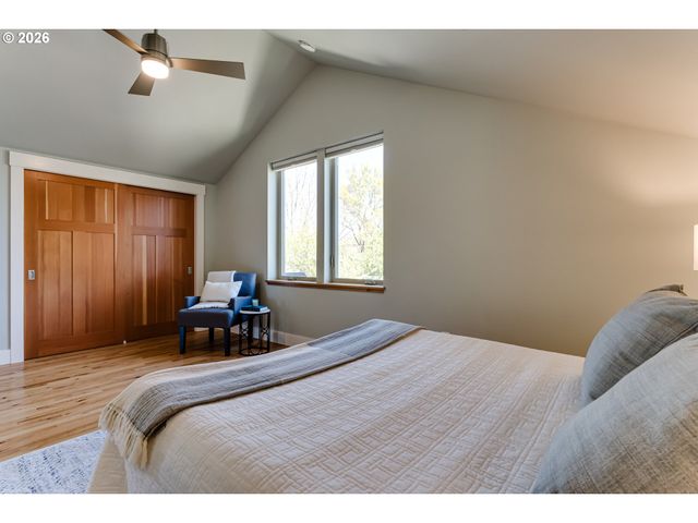 1130 POLK St, Eugene, OR 97402