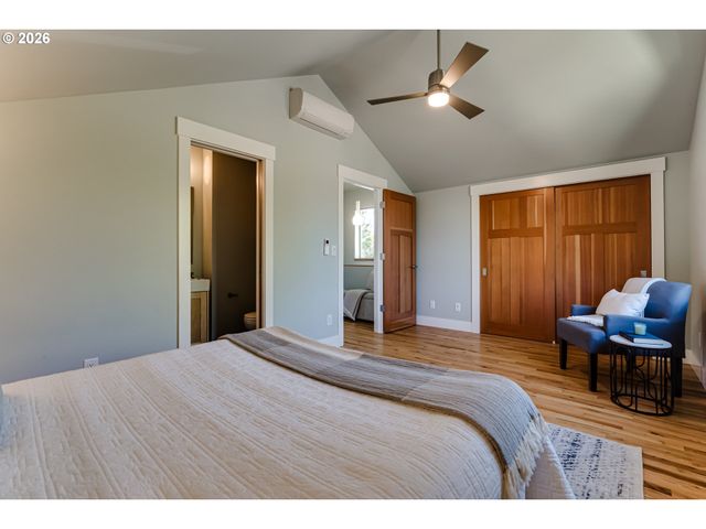 1130 POLK St, Eugene, OR 97402