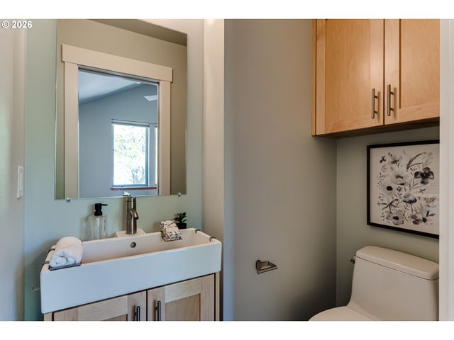 1130 POLK St, Eugene, OR 97402