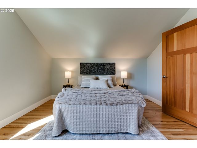 1130 POLK St, Eugene, OR 97402