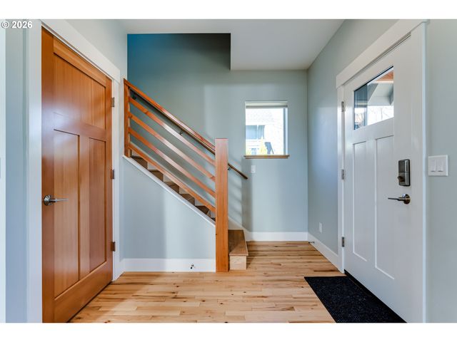 1130 POLK St, Eugene, OR 97402