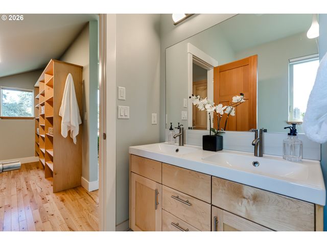 1130 POLK St, Eugene, OR 97402