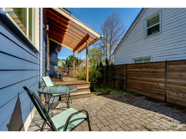 1130 POLK St, Eugene, OR 97402