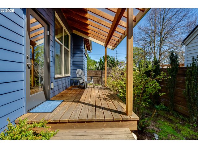 1130 POLK St, Eugene, OR 97402