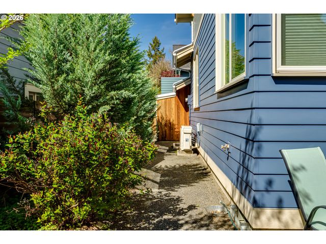 1130 POLK St, Eugene, OR 97402