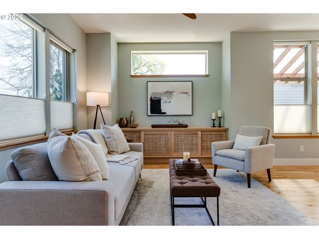 1130 POLK St, Eugene, OR 97402