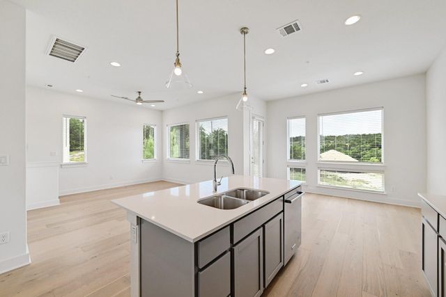 2050 Lohmans Spur 1801, Lakeway, TX 78734