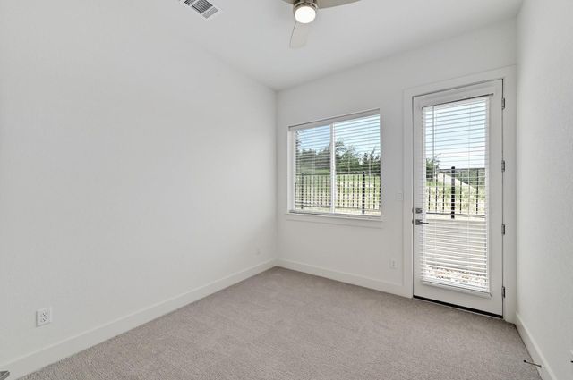 2050 Lohmans Spur 1801, Lakeway, TX 78734