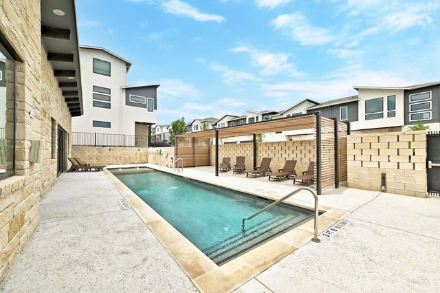 2050 Lohmans Spur 1801, Lakeway, TX 78734