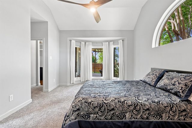 104 Clear Creek Drive, Red Oak, TX 75154
