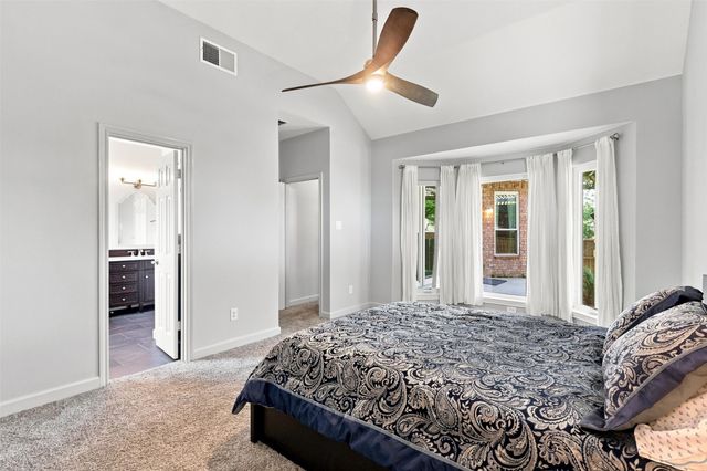 104 Clear Creek Drive, Red Oak, TX 75154