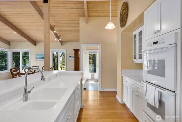 1794 Bayshore Road, Lopez Island, WA 98261