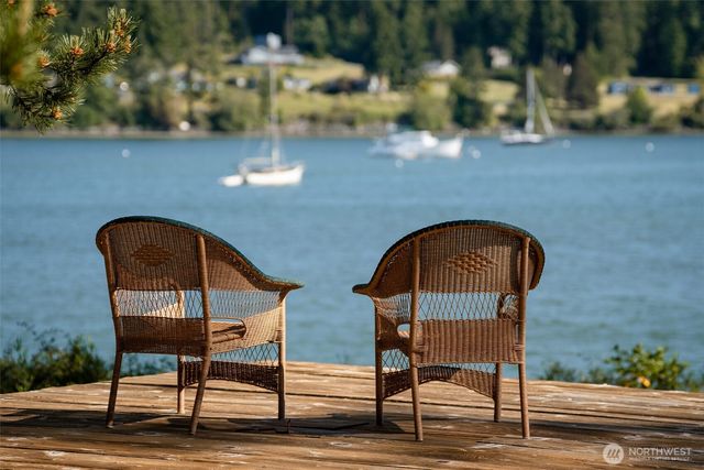 1794 Bayshore Road, Lopez Island, WA 98261