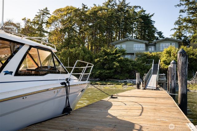 1794 Bayshore Road, Lopez Island, WA 98261