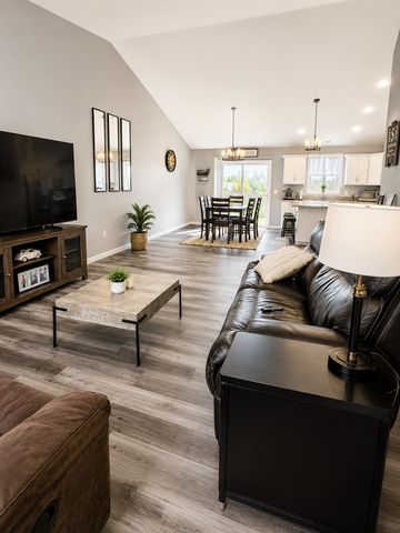 2615 Ivan Avenue NE, Saint Michael, MN 55376