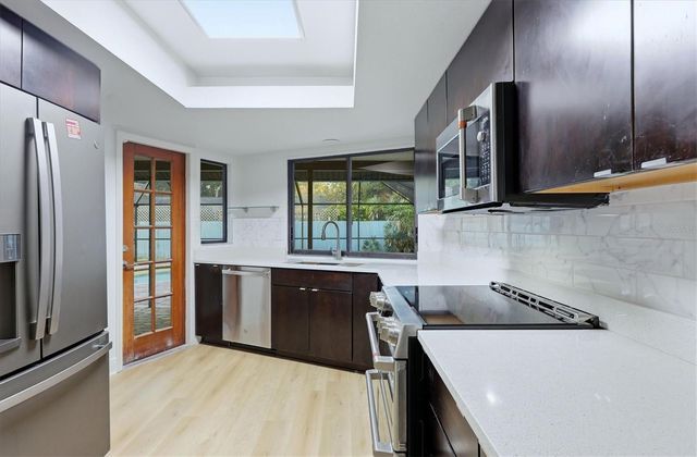 3978 HELENE STREET, Sarasota, FL 34233