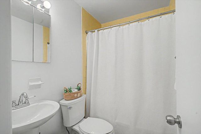 2 WHEATFIELD, Wilmington, DE 19810