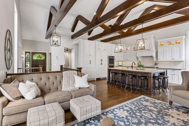 220 Northgate Road, Wayzata, MN 55391