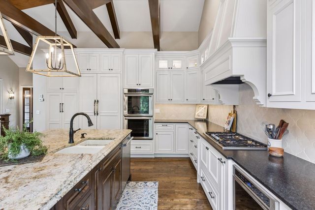 220 Northgate Road, Wayzata, MN 55391