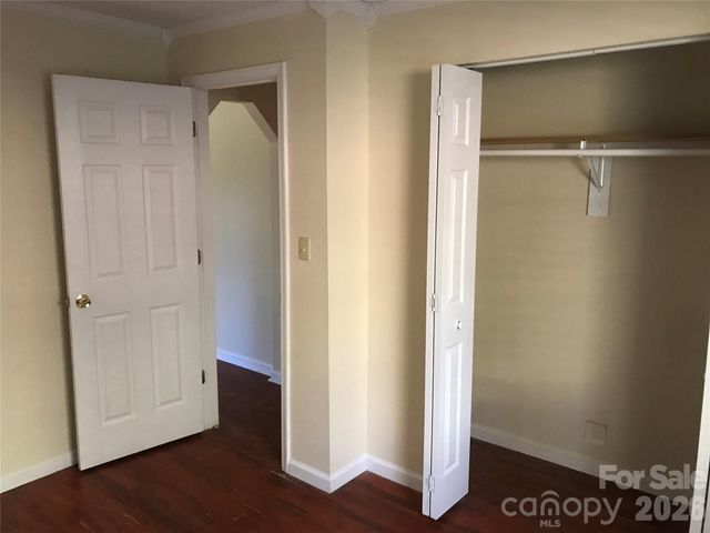 545 Avery Creek Road, Arden, NC 28704