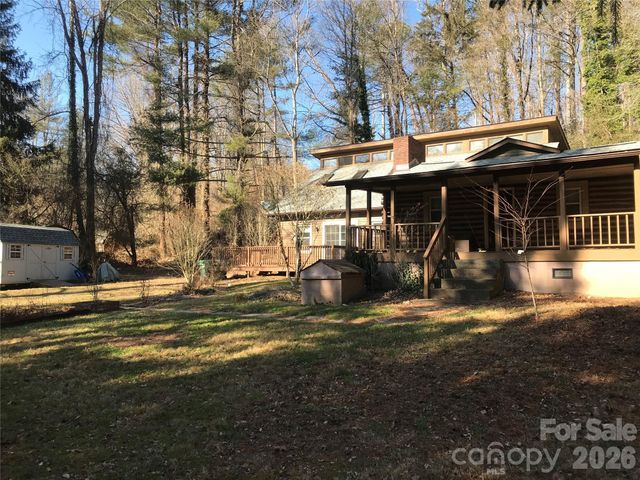 545 Avery Creek Road, Arden, NC 28704