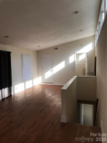 545 Avery Creek Road, Arden, NC 28704