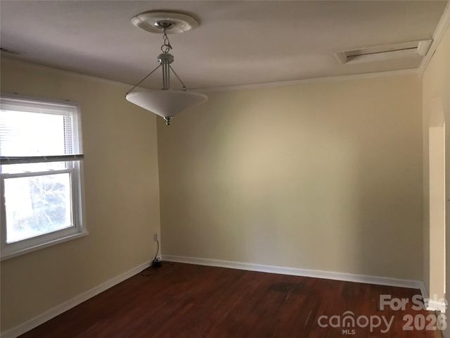 545 Avery Creek Road, Arden, NC 28704