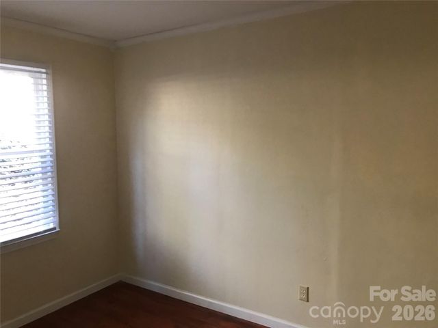 545 Avery Creek Road, Arden, NC 28704