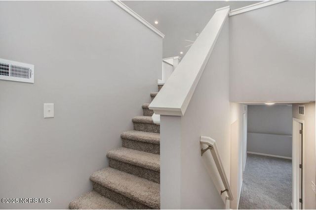 320 Crabtree Lane, Delta, OH 43515